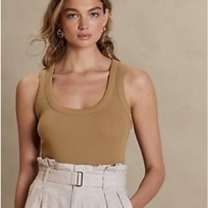 Banana Republic Ribbed Scoop Neck Tank